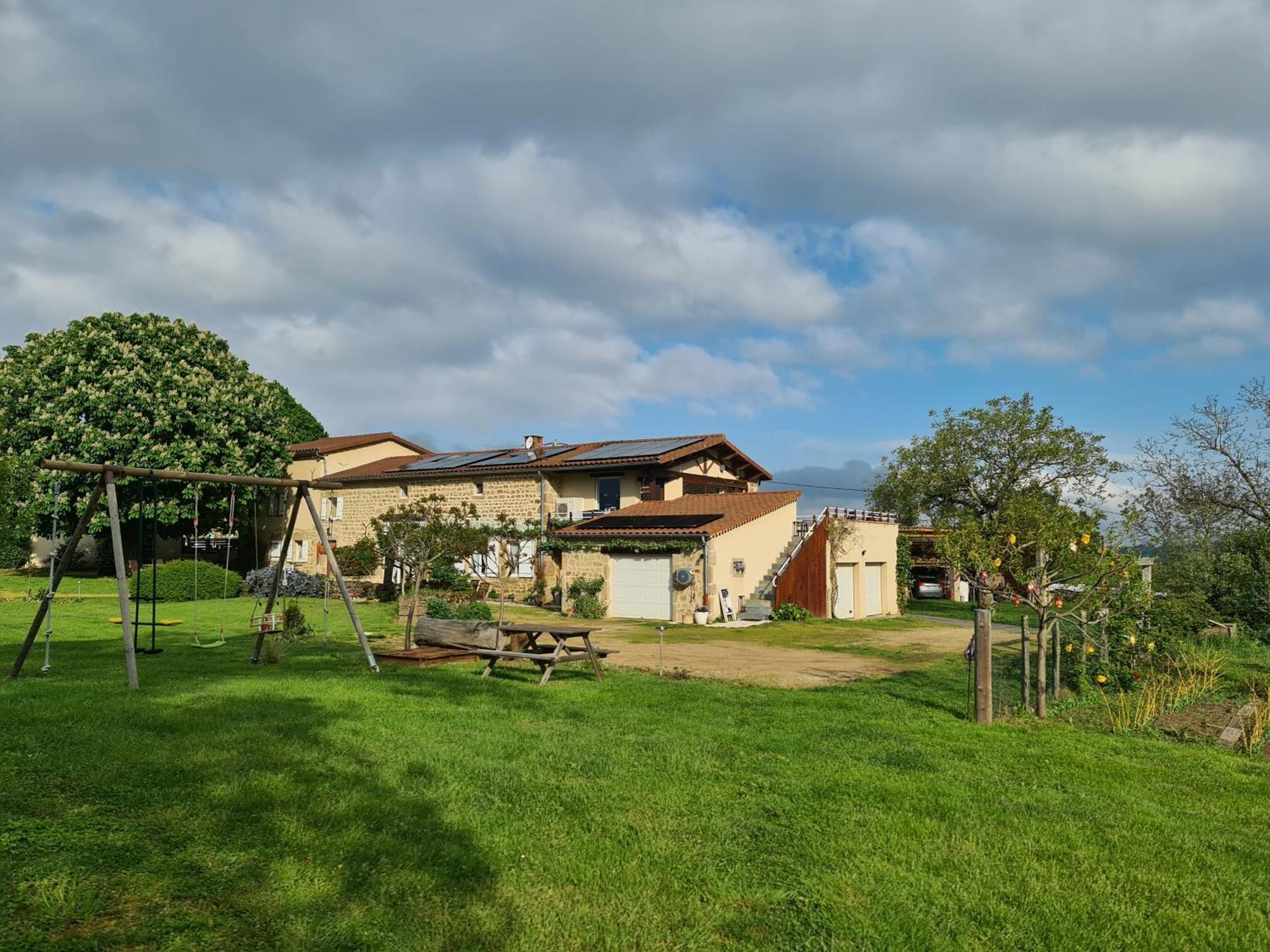 Gite Chez Tiane Saint-Flour-L'Etang Экстерьер фото